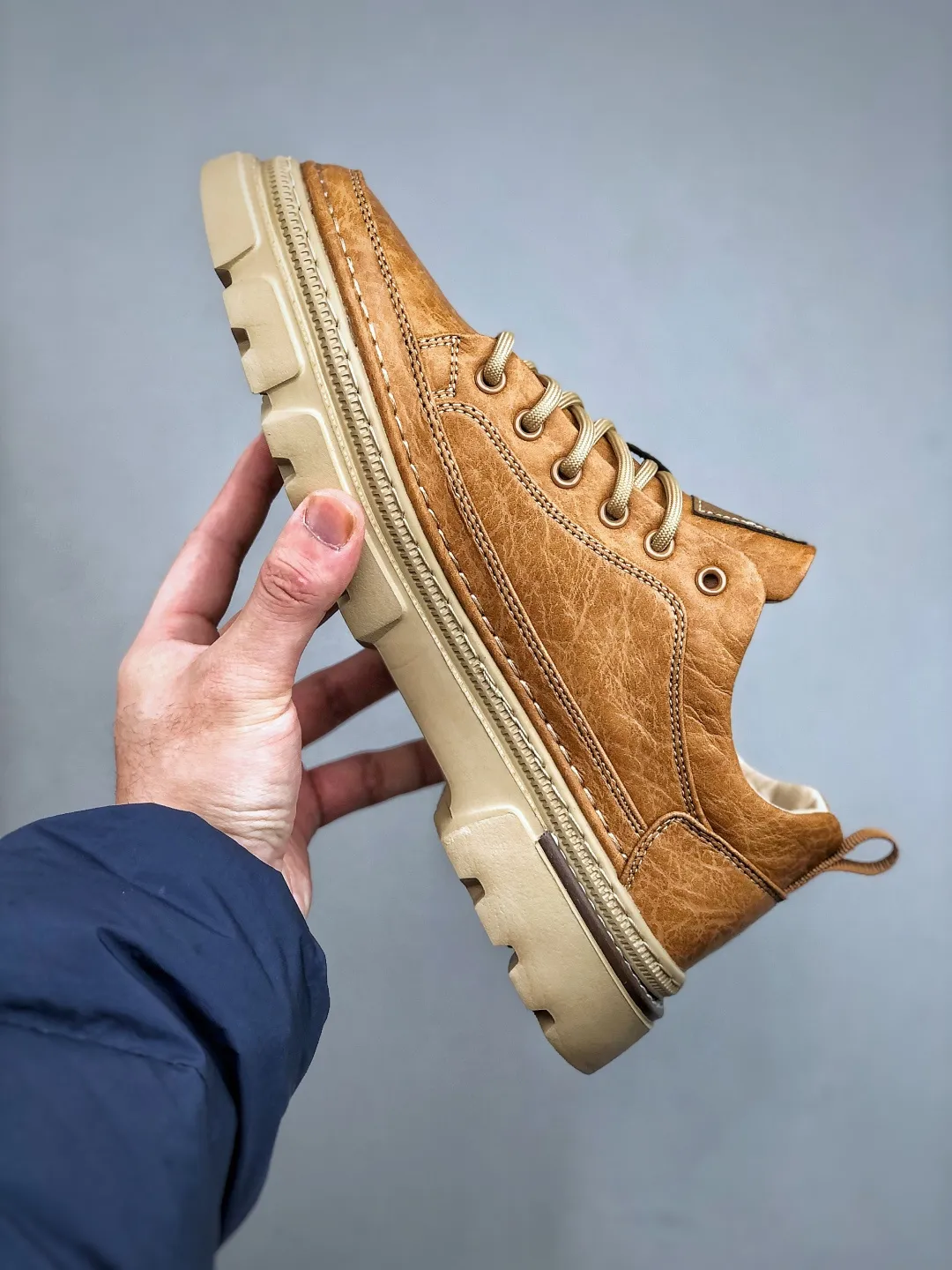 Local pickup 💰 520 supports store Timberland/Timberland classic 25ss new low-top (plus velvet) classic re-creation, brand new upgrade, Guangdong factory quality, original box and original packaging. The fabric is made of Italian 🇮🇹 top frosted mesh. It is paired with anti-odor and anti-corrosion genuine leather latex insoles to give you a perfect wearing experience. High-quality and durable, a must-have for sportsmen. Specially designed to handle handsomeness. High-quality and first-class foot feel. Exclusive supply Official item number: TB23066 Size: 39 40 41 42 43 44